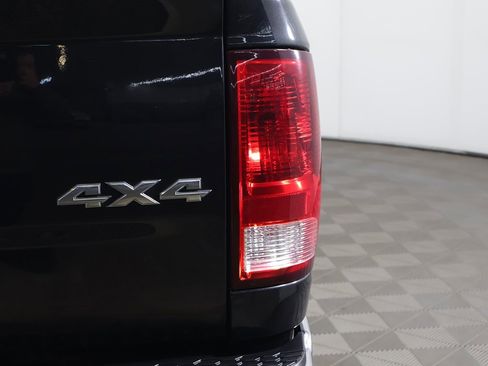 Used 2016 RAM 1500 Outdoorsman image 14