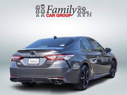 Used 2020 Toyota Camry XSE image 4