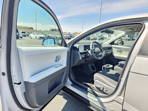 Used 2023 Hyundai Ioniq 5 SE w/ Cargo Package RWD image 18
