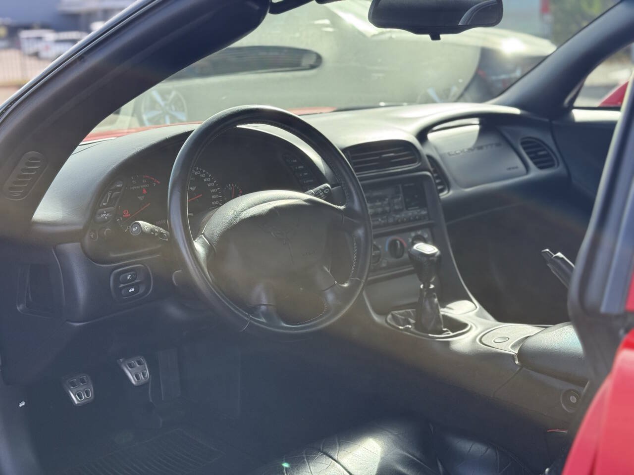 Used 1999 Chevrolet Corvette Coupe RWD image 10