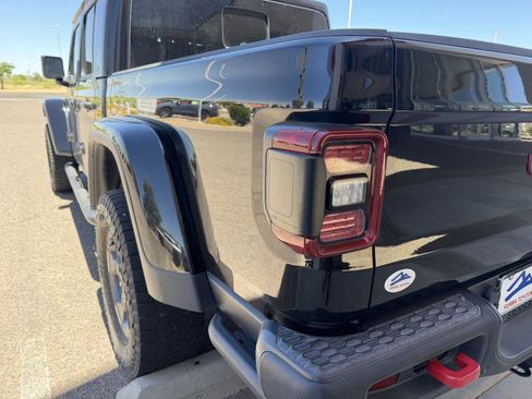 Used 2021 Jeep Gladiator Rubicon AWD/4WD image 13