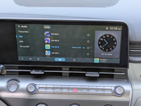 Certified 2025 Hyundai Kona SE image 18