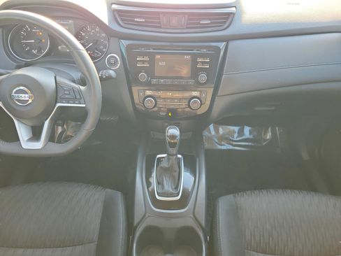 Certified 2017 Nissan Rogue SV w/ Midnight Edition image 14