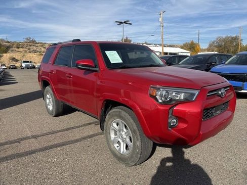 Used 2024 Toyota 4Runner SR5 image 3