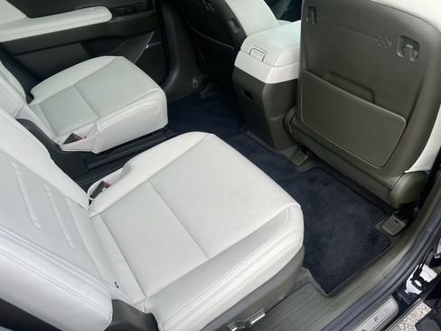 Used 2025 Hyundai Santa Fe Calligraphy image 22