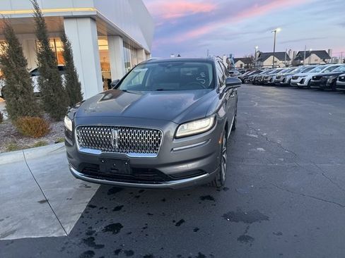 Used 2022 Lincoln Nautilus Reserve w/ Equipment Group 201A image 6