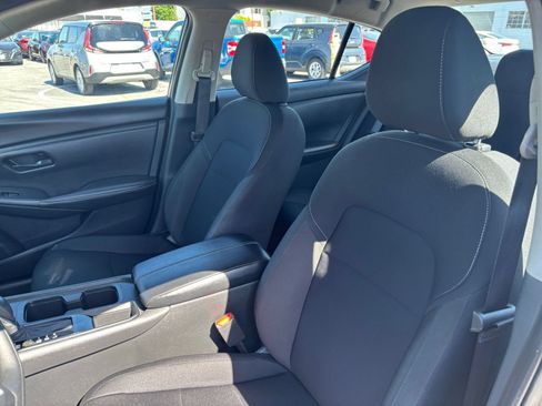 Used 2025 Nissan Sentra S FWD image 31