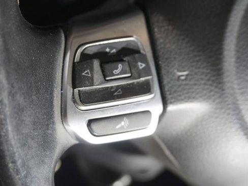 Used 2012 Volkswagen Jetta GLI FWD image 11