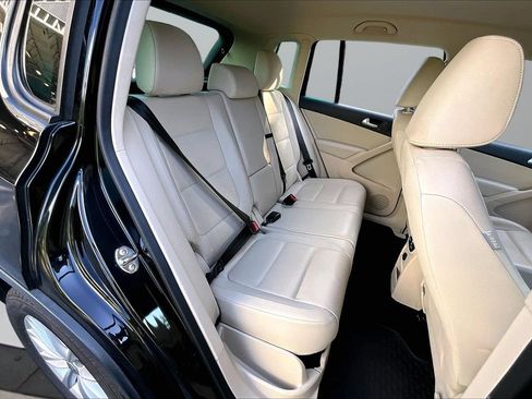 Used 2014 Volkswagen Tiguan SE FWD image 21