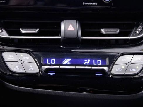 Used 2021 Toyota C-HR XLE image 27