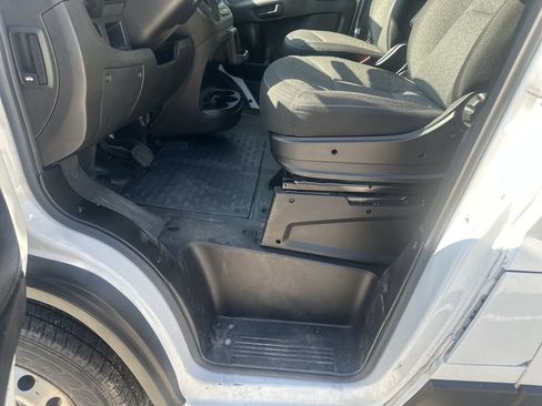 Used 2024 RAM ProMaster 2500 FWD image 9