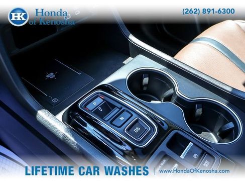 Certified 2025 Honda Pilot Elite image 23