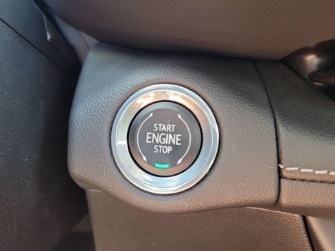 Used 2023 Buick Envision Avenir AWD/4WD image 29
