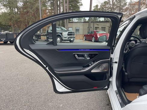 New 2026 Mercedes-Benz S 580 4MATIC Sedan image 26