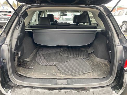 Used 2015 Subaru Outback 3.6R Limited image 24