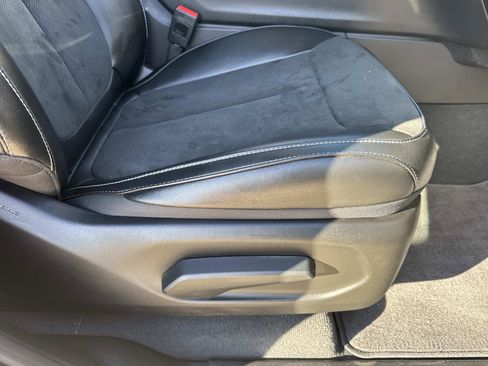 Used 2024 Jeep Grand Cherokee Altitude image 11