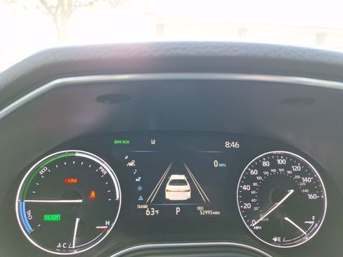 Used 2021 Toyota Avalon XLE image 21