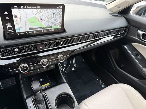 Used 2024 Honda Civic Touring image 22