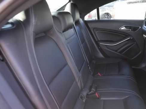 Used 2019 Mercedes-Benz CLA 250 CLA 250 image 17