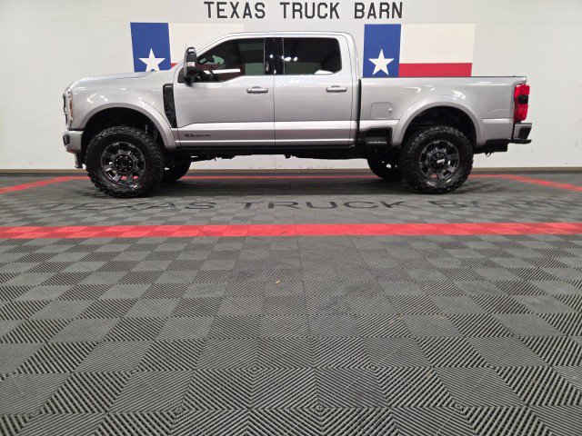 Used 2024 Ford F250 Lariat w/ Lariat Ultimate Package AWD/4WD image 1