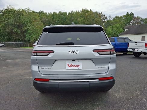 Used 2022 Jeep Grand Cherokee L Laredo w/ Luxury Tech Group I image 5