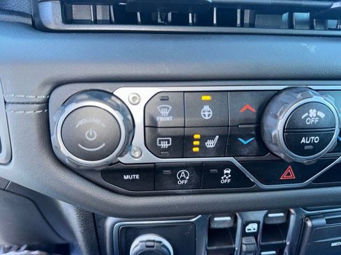 Used 2024 Jeep Wrangler Sahara w/ Technology Group image 17