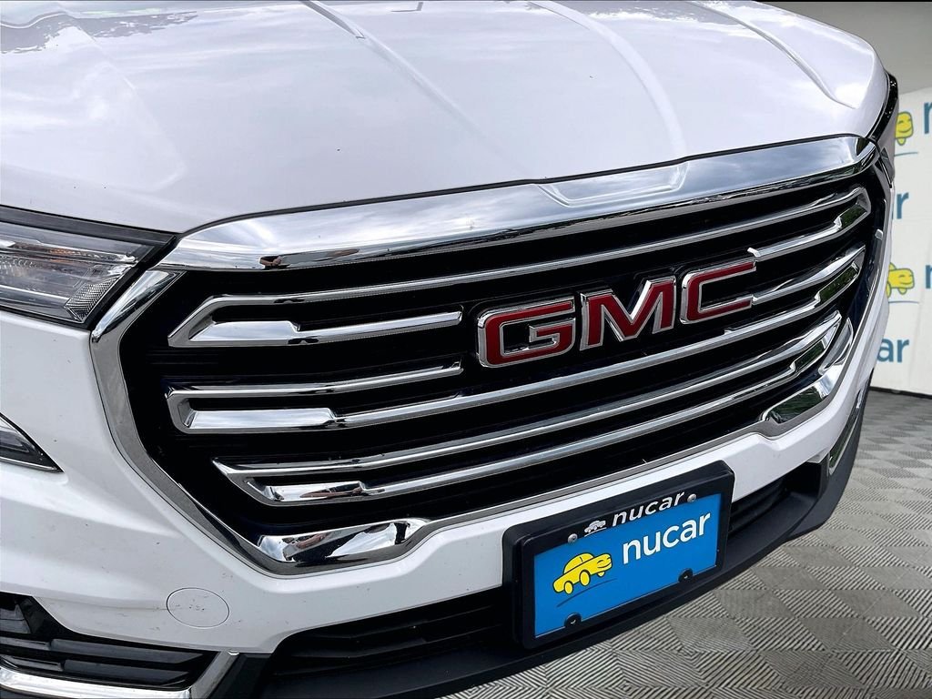 Used 2024 GMC Terrain SLT AWD/4WD image 27