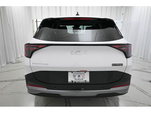 New 2026 Kia Sportage LX image 6