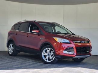 Used 2016 Ford Escape Titanium video 1