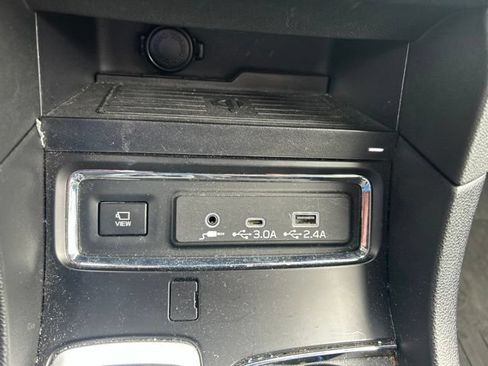 Used 2023 Subaru Ascent Limited w/ Technology Package AWD/4WD image 25