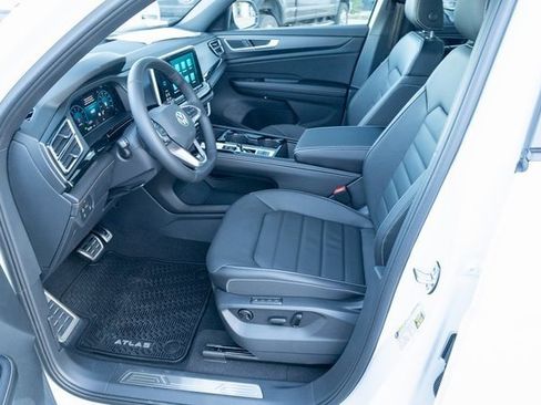 New 2026 Volkswagen Atlas Cross Sport SEL R-Line image 17