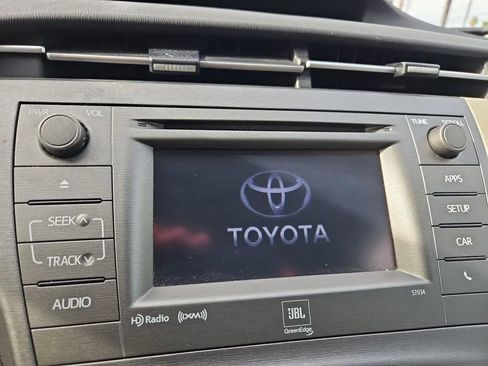 Used 2015 Toyota Prius Four image 23