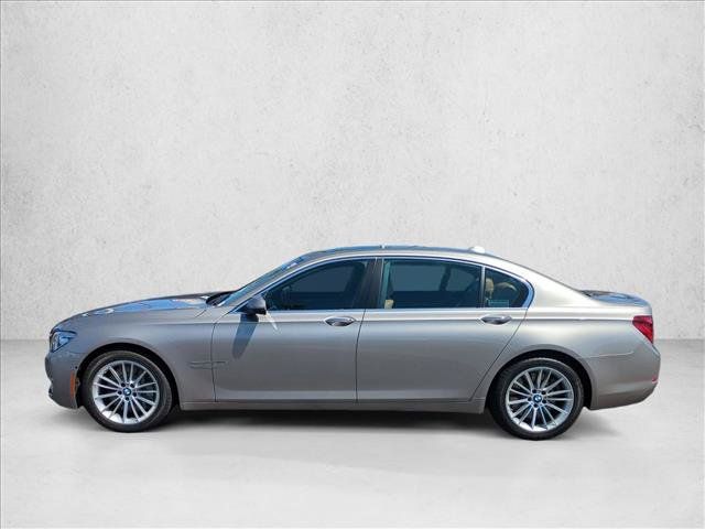 Used 2015 BMW 750Li RWD image 9
