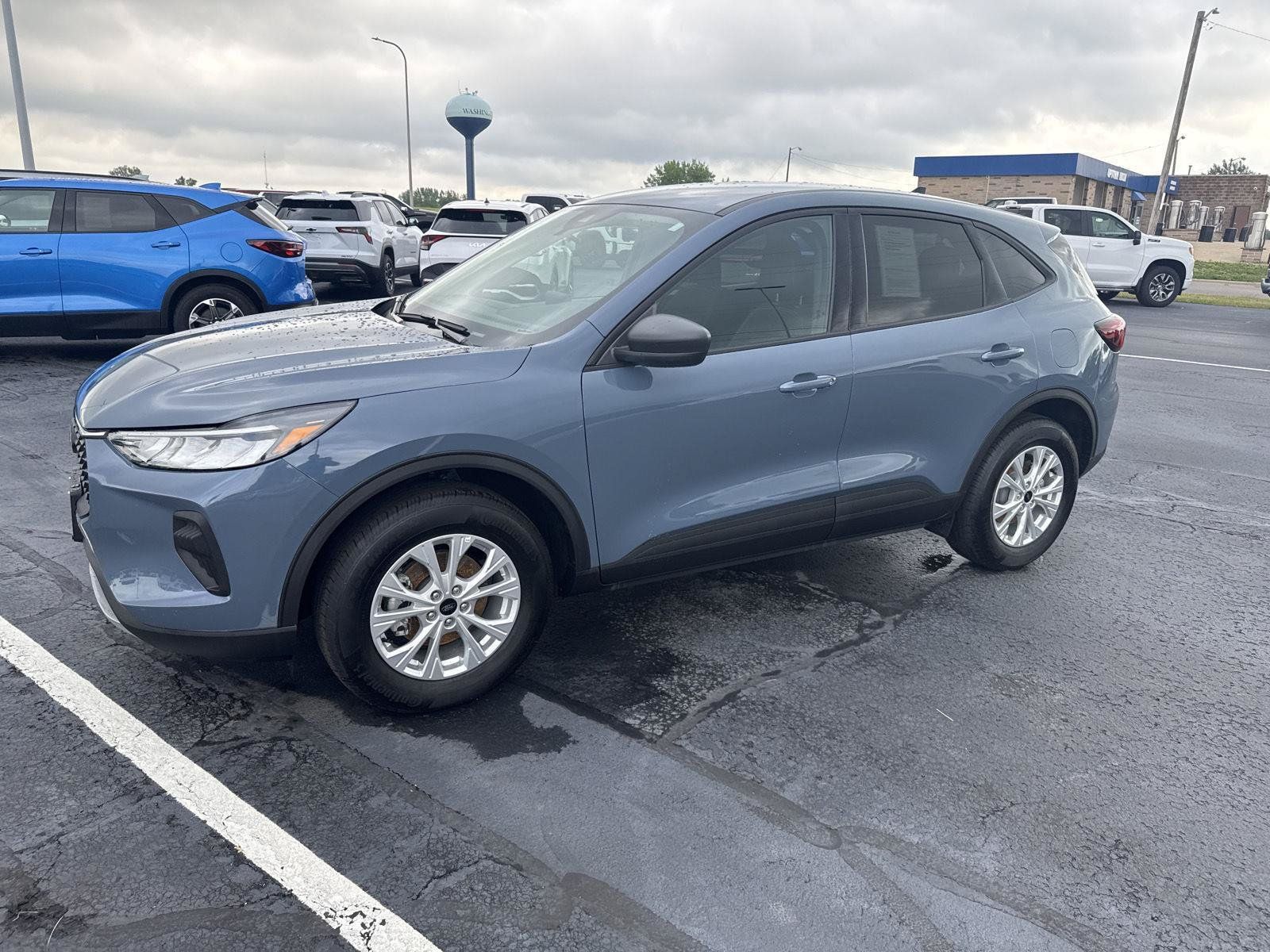 Used 2025 Ford Escape Active w/ Cold Weather Package AWD/4WD image 6