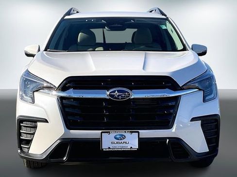 Used 2023 Subaru Ascent Premium w/ Convenience Package image 2