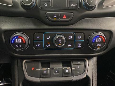 Used 2022 GMC Terrain AT4 w/ Infotainment Package II AWD/4WD image 18