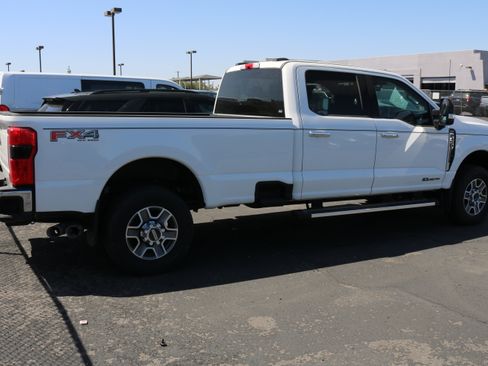 Used 2025 Ford F350 Lariat image 5