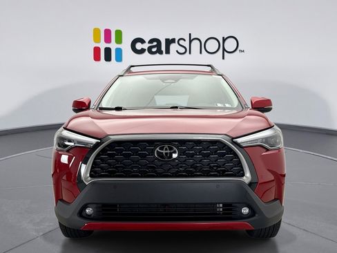 Used 2024 Toyota Corolla Cross XLE w/ Convenience Package AWD/4WD image 8