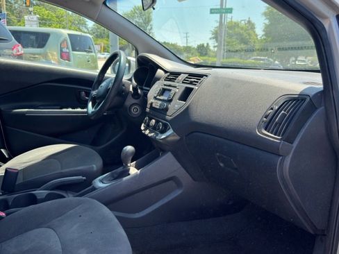 Used 2013 Kia Rio LX w/ PWR Pkg image 3