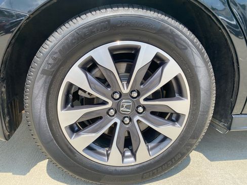 Used 2021 Honda Odyssey EX-L image 27