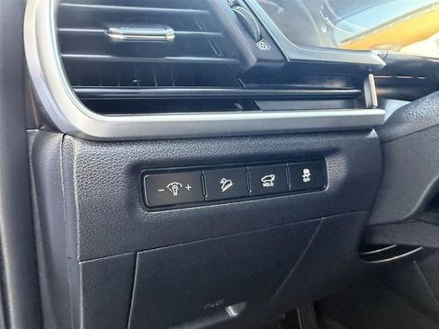 Used 2025 Kia Telluride S image 25