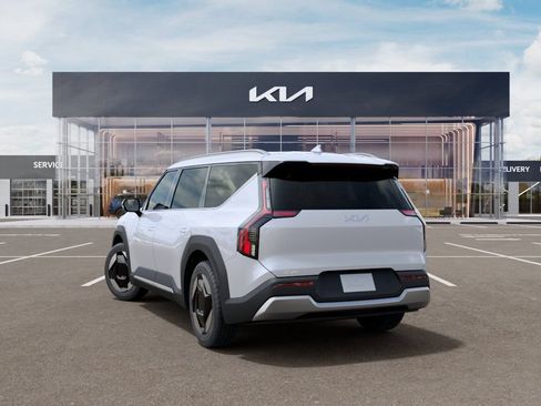 New 2026 Kia EV9 Wind AWD/4WD image 4