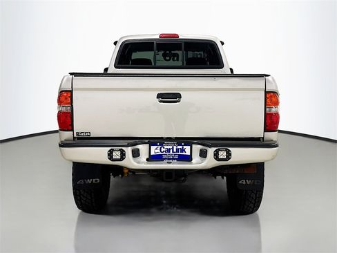 Used 2004 Toyota Tacoma 4x4 Xtracab V6 w/ SR5 Color-Keyed Pkg image 4