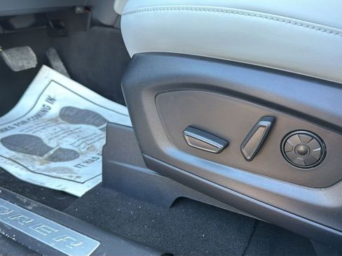 New 2026 Ford Explorer Platinum w/ LUX Leather Package image 30