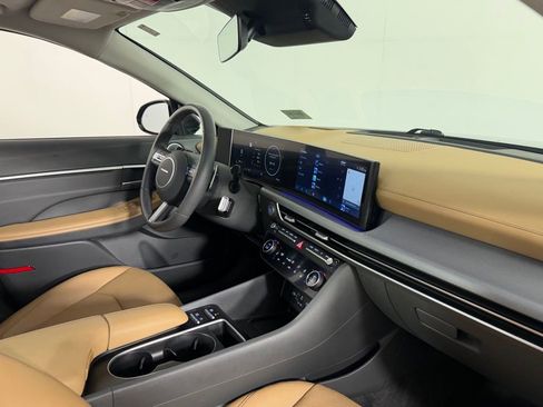 Used 2024 Hyundai Sonata Limited FWD image 32