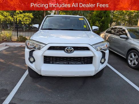 Used 2016 Toyota 4Runner SR5 Premium RWD image 2