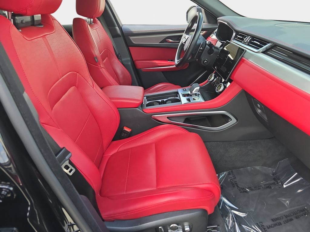 Used 2025 Jaguar F-PACE R-Dynamic S AWD/4WD image 10