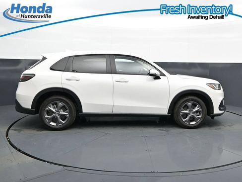 Used 2026 Honda HR-V LX image 11
