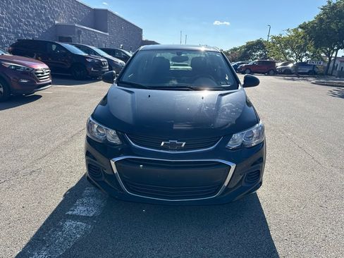 Used 2018 Chevrolet Sonic LT FWD image 2