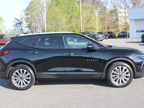 Used 2024 Chevrolet Blazer Premier w/ Driver Confidence II Package image 8